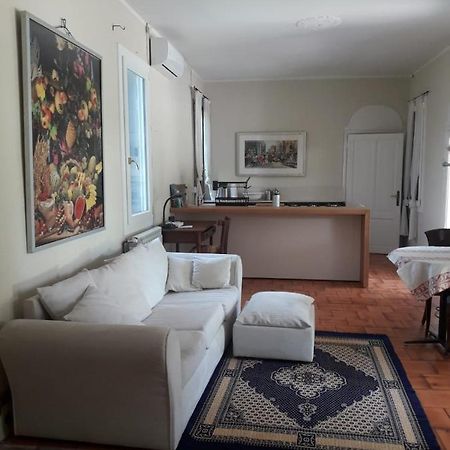 Tenuta Crescentini-Vallemura ,Appartamenti Con Entrata Indipendente ซานโดนาดิเพียเว ภายนอก รูปภาพ